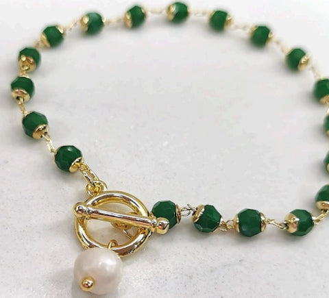 Either/Or: Green Czech Glass Pearl Bracelet (10)